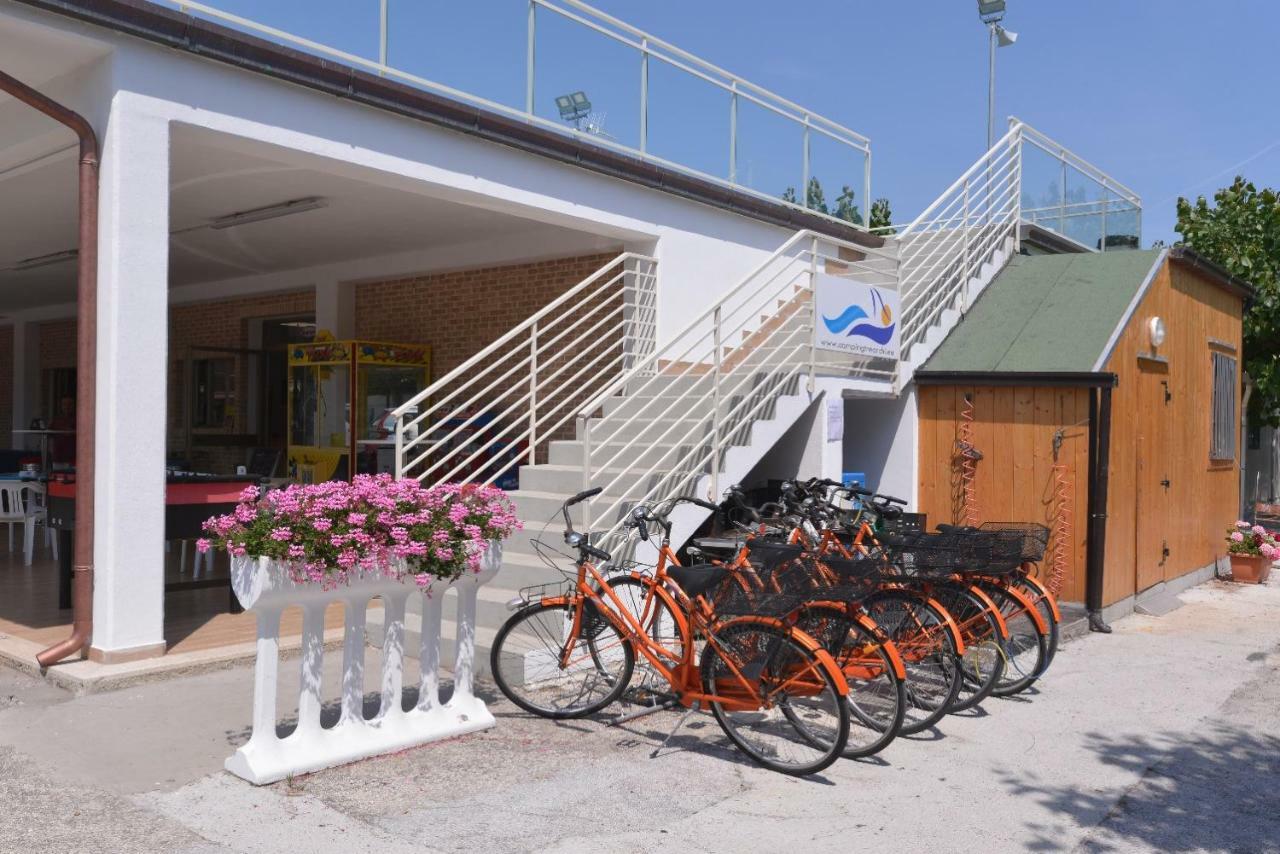 Camping Tre Archi Lido di Fermo Exterior photo