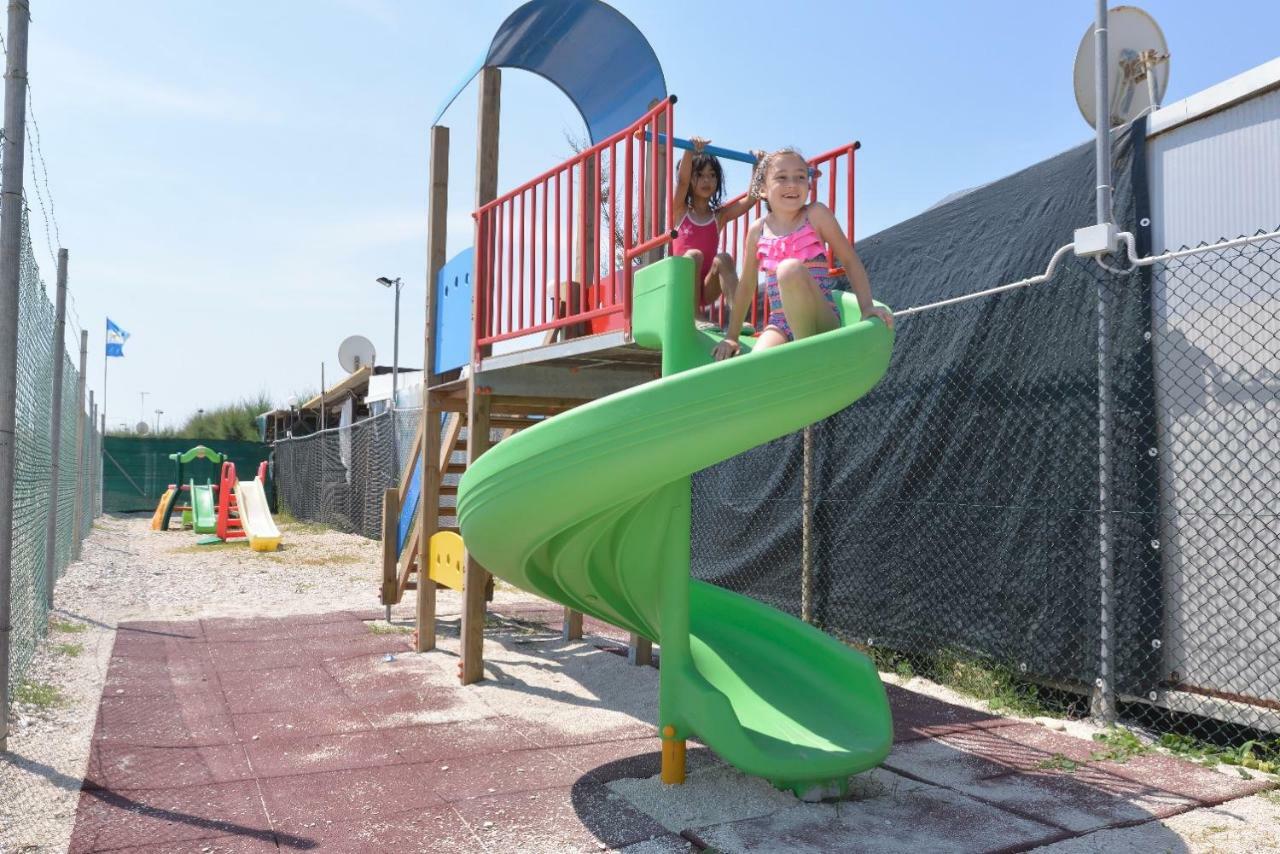 Camping Tre Archi Lido di Fermo Exterior photo