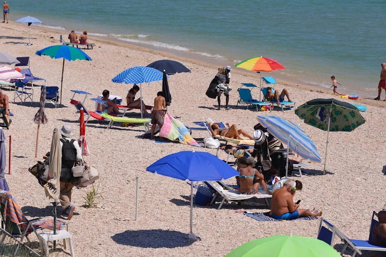 Camping Tre Archi Lido di Fermo Exterior photo
