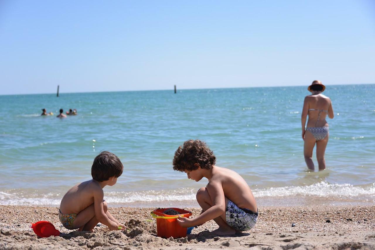 Camping Tre Archi Lido di Fermo Exterior photo